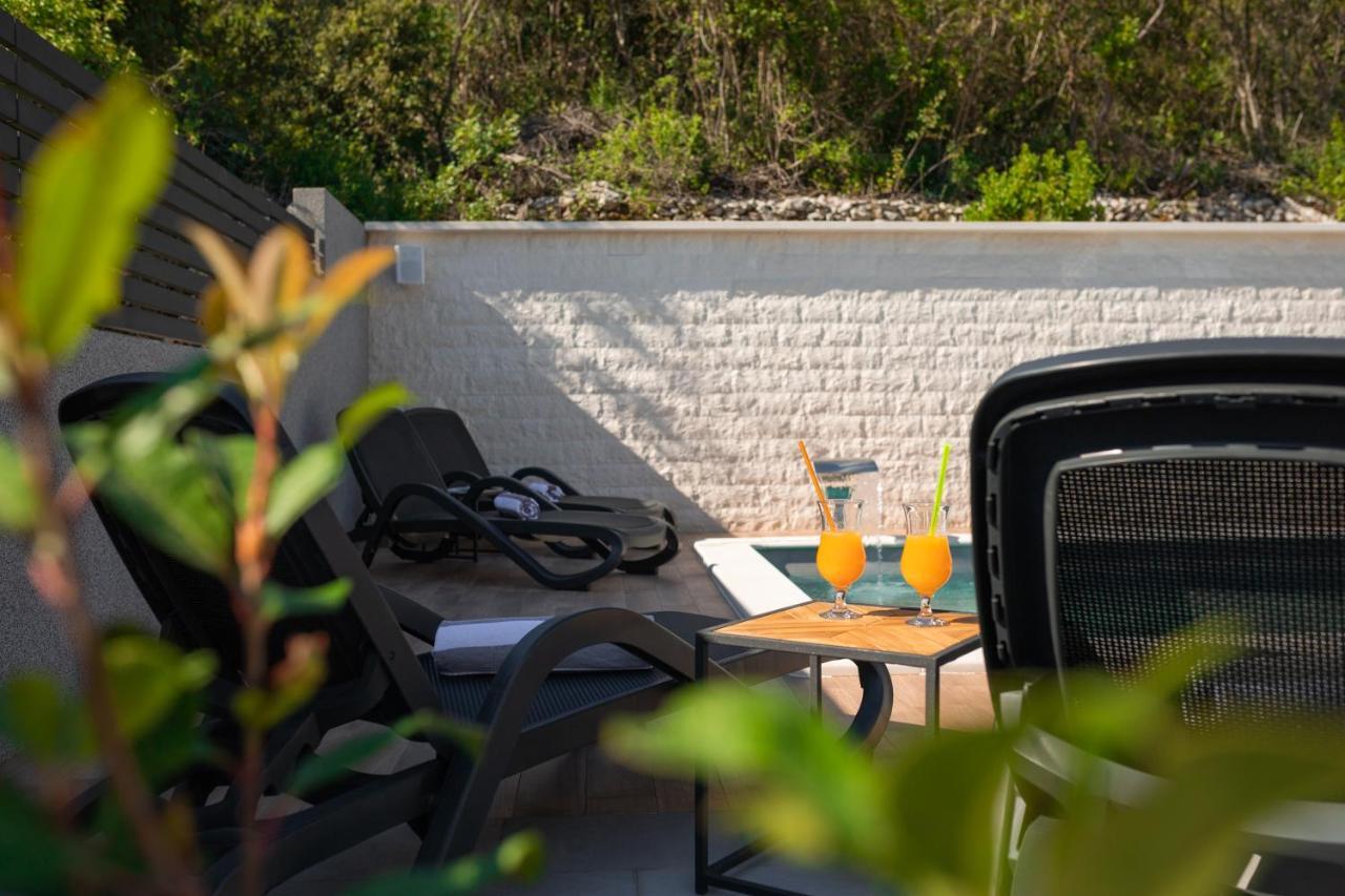 Wish Apartments Zrnovo Экстерьер фото