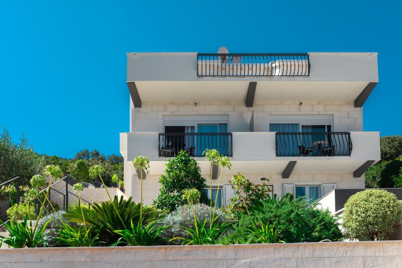 Wish Apartments Zrnovo Экстерьер фото